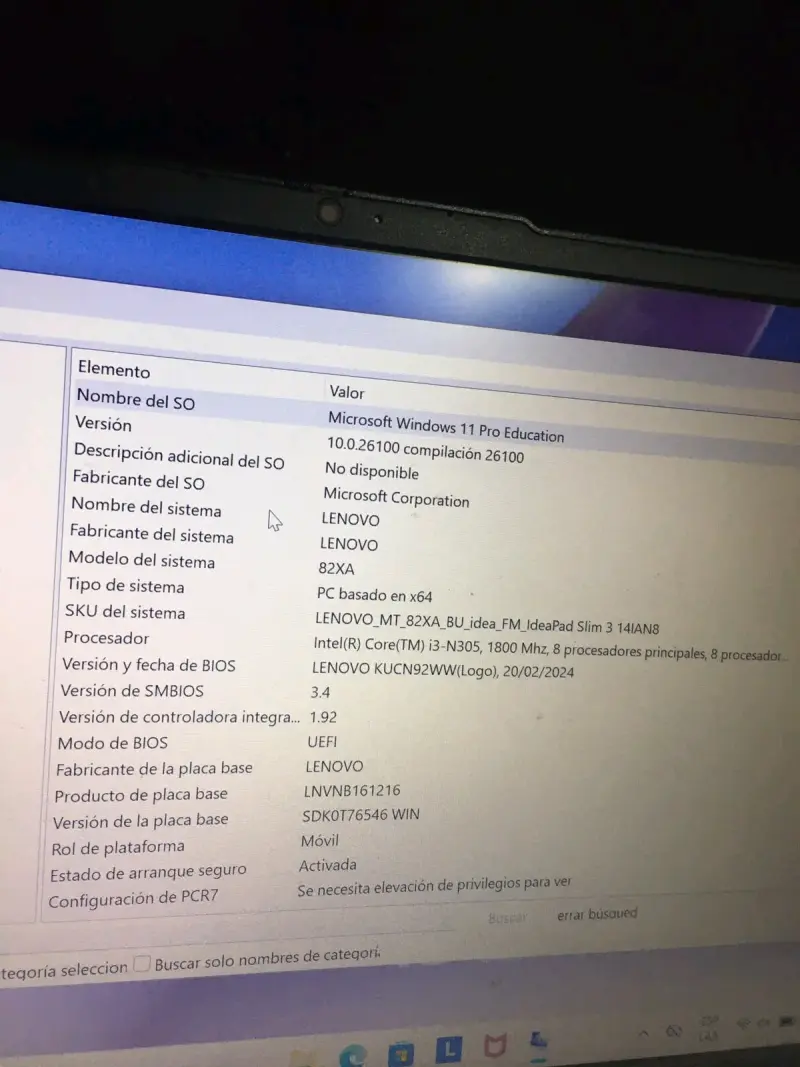 Laptop Lenovo Ideapad con SSD 117GB - 6