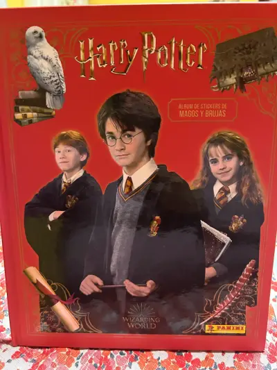 Álbum de Stickers Harry Potter Magos y Brujas +130 - miniatura 2