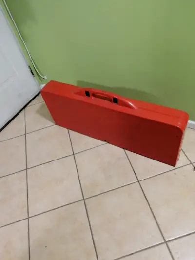 Mesa plegable  picnic roja con asientos integrado - miniatura 2