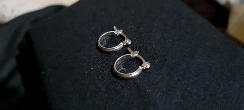 Aros de plata pequeños con cierre seguro - 2