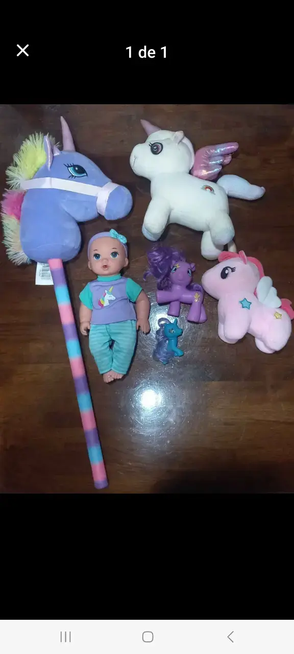 Set de juguetes unicornio y muñeca bebé