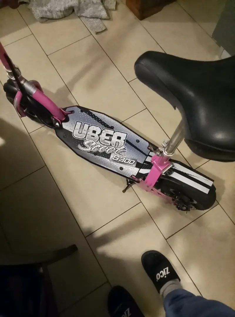 Scooter eléctrico Uber Scoot 500W rosa con asiento - 4