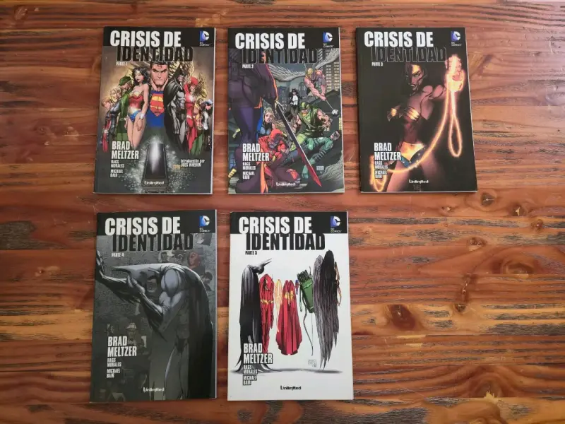 Saga Completa Crisis de Identidad (5 Cómics Unl)
