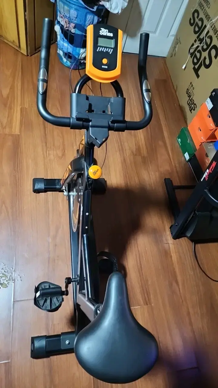 Bicicleta estática Jen Series para ejercicio - 1