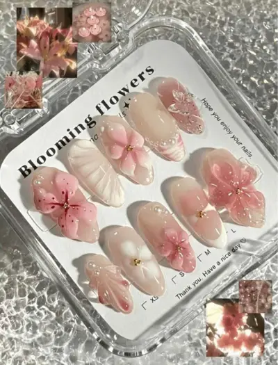 Uñas Press-on decoradas con flores 3D talla XS - miniatura 2