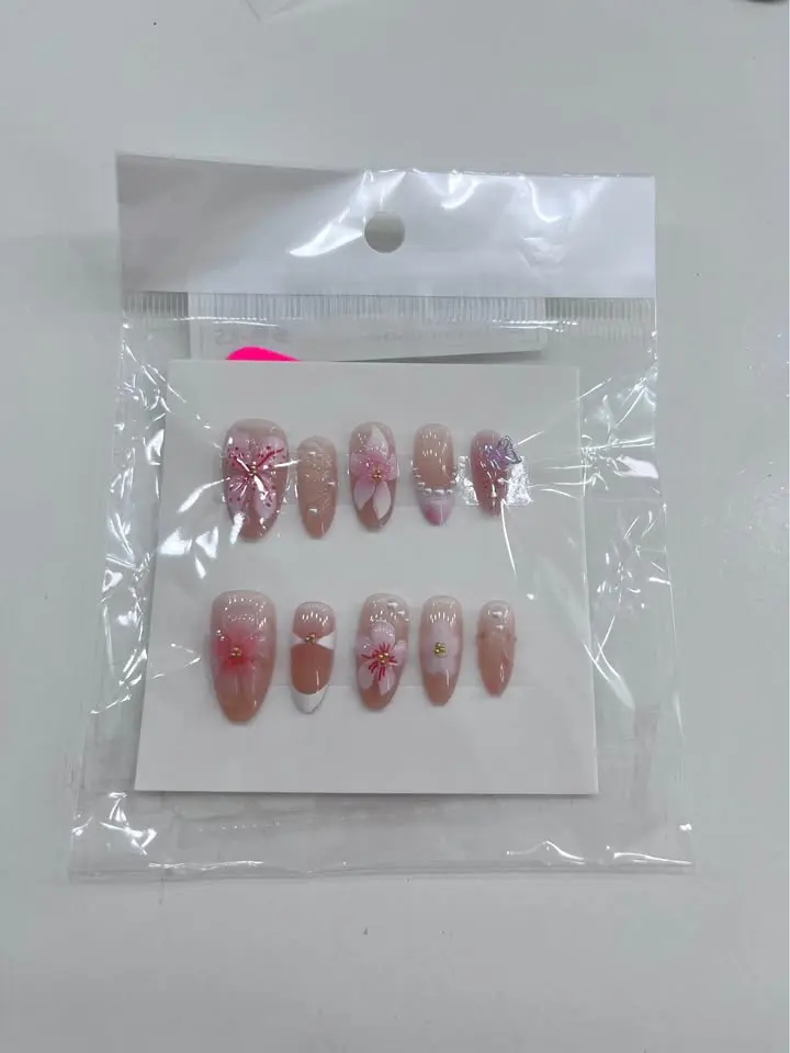 Uñas Press-on decoradas con flores 3D talla XS - 4