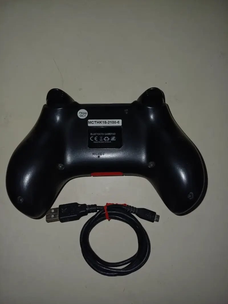 Controlador Bluetooth para juegos con soporte móvil - 3
