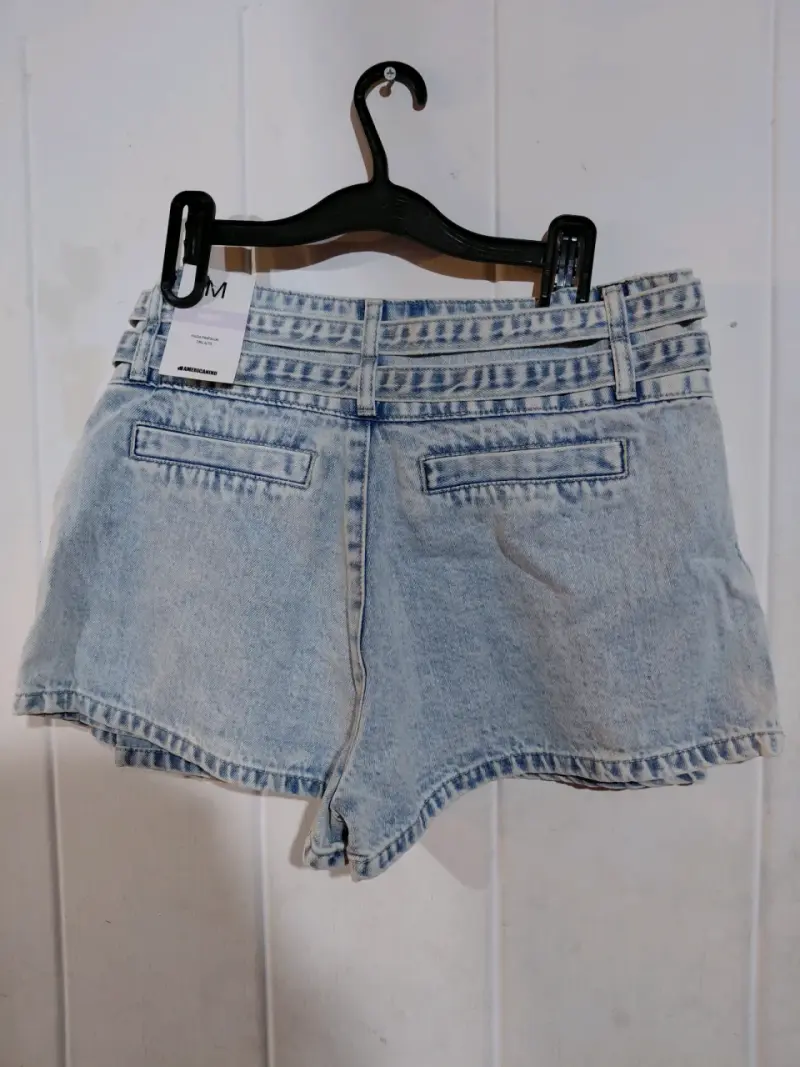 Shorts de mezclilla con cinturón doble - 2