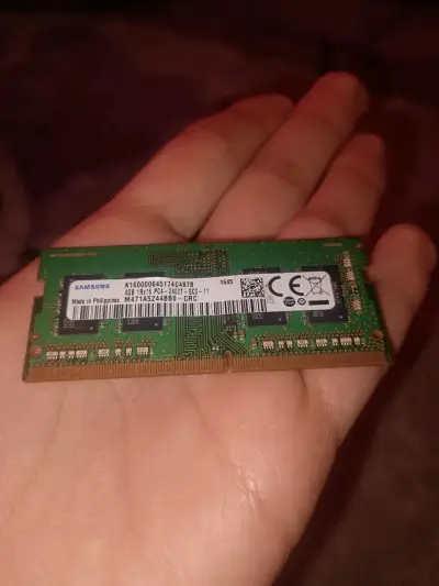 Memorias RAM DDR4 de 4GB varias marcas Son 5 - miniatura 3