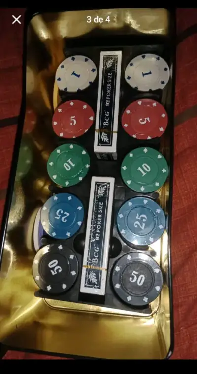 Set de Poker Texas Hold'em con Tapete y Fichas - miniatura 2