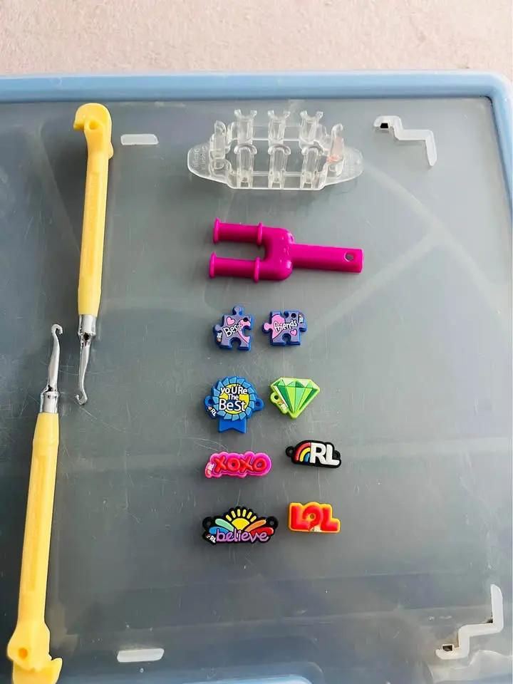 Kit de manualidades Rainbow Loom con estuche - 2
