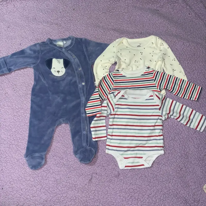 Lote de ropa para bebé 0-3 meses - 1