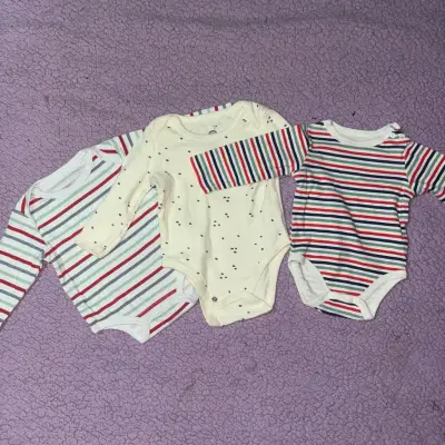 Lote de ropa para bebé 0-3 meses - miniatura 3