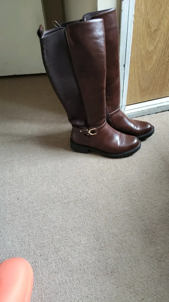 Botas largas de cuero marrón para mujer - 1