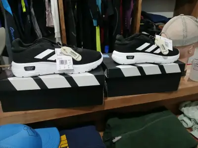 Zapatillas deportivas Adidas Cloudfoam negras - miniatura 2