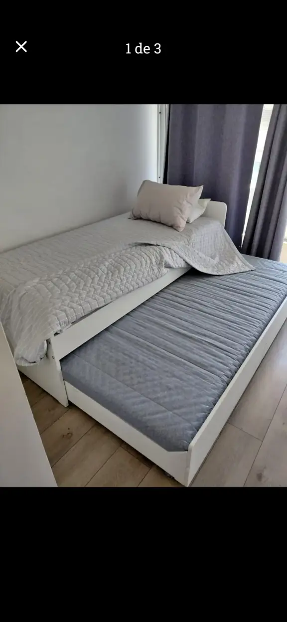 Cama individual con colchón y cajonera blanca - 1