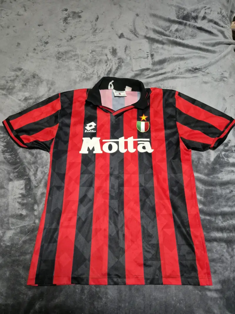 Camiseta de fútbol retro Lotto AC Milan - 1