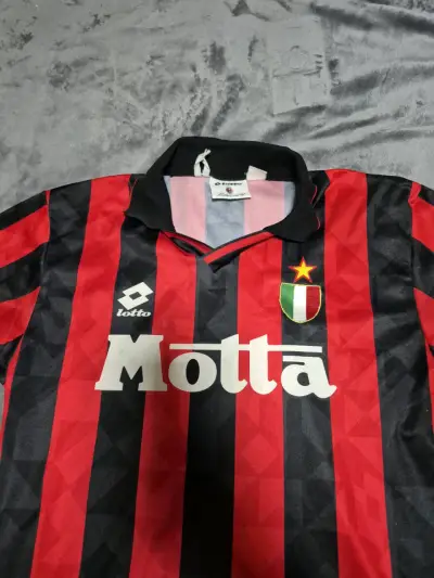 Camiseta de fútbol retro Lotto AC Milan - miniatura 3