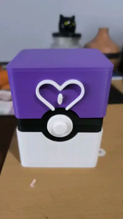 Deck box temática Pokémon morada - miniatura 2
