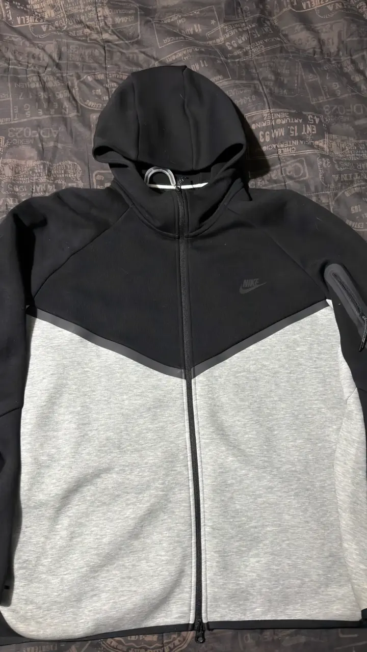 Polerón Nike Tech negro y gris 2xl - 1