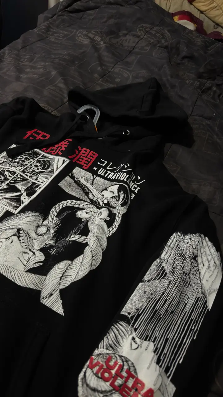 Polerón junji ito xl - 3