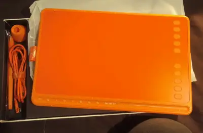 Tableta gráfica Huion HS611 naranja con lápiz - miniatura 2