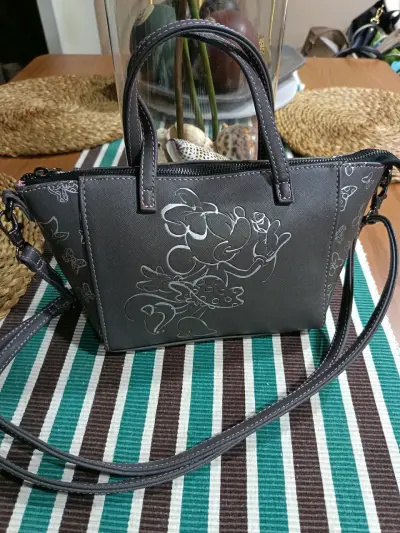 Cartera Disney Parks Minnie Mouse Gris - miniatura 1