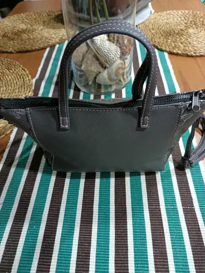 Cartera Disney Parks Minnie Mouse Gris - miniatura 2