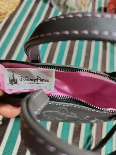 Cartera Disney Parks Minnie Mouse Gris - miniatura 4