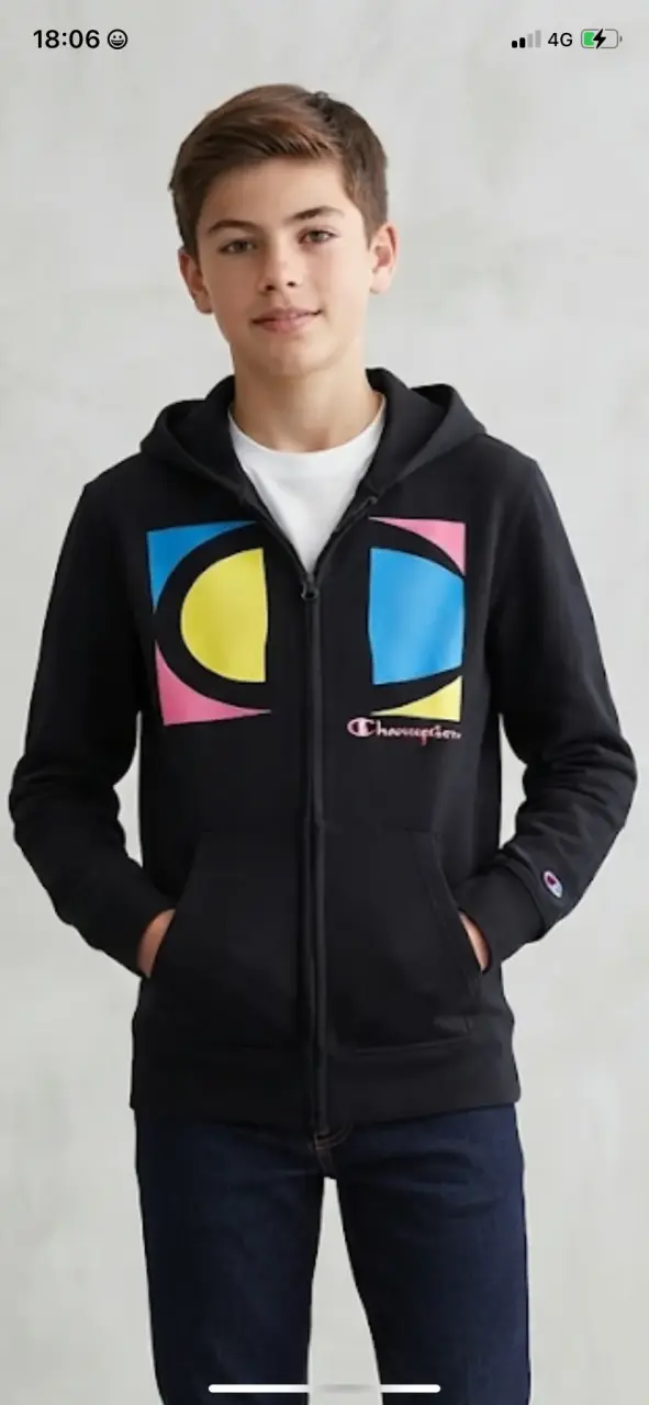 Polerón con capucha Champion negro estampado - 1