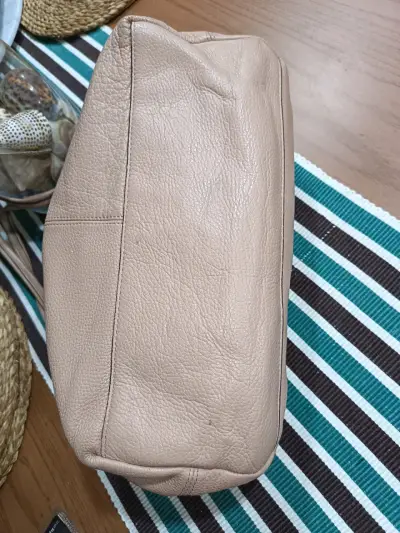 Cartera 100% cuero vince camuto modelo hobo - miniatura 4