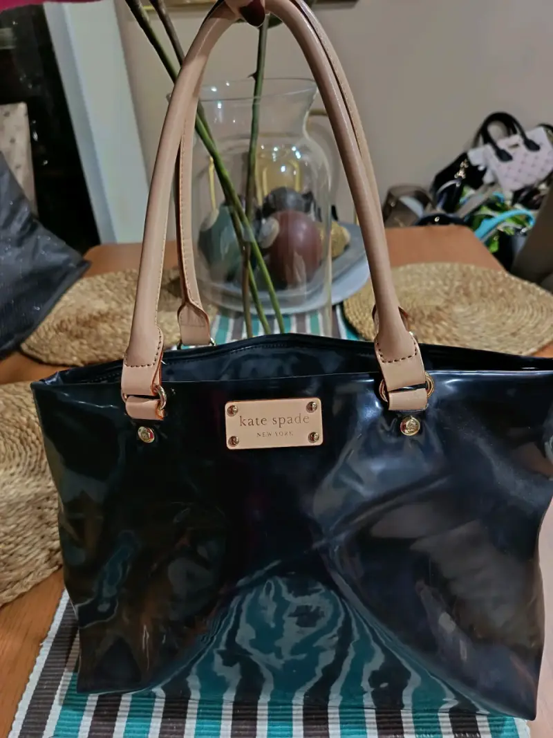 Bolso de mano Kate Spade negro con asas beige - 1