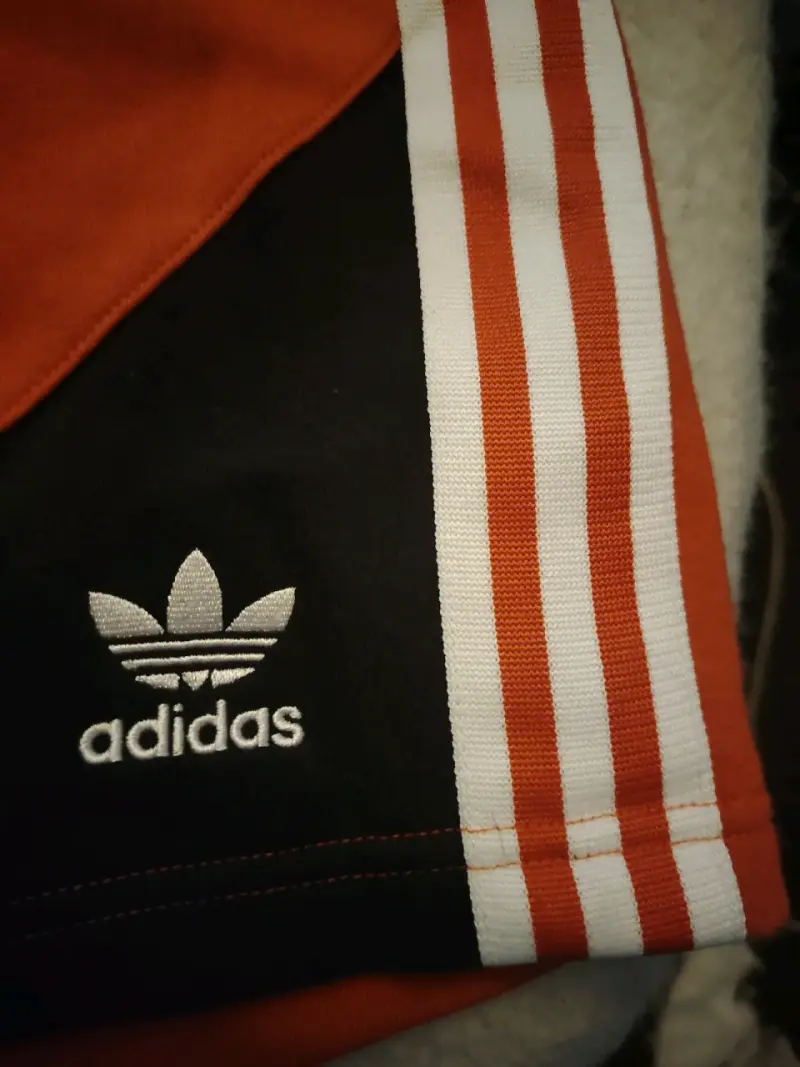 Shorts deportivos rojos Adidas talla L - 4