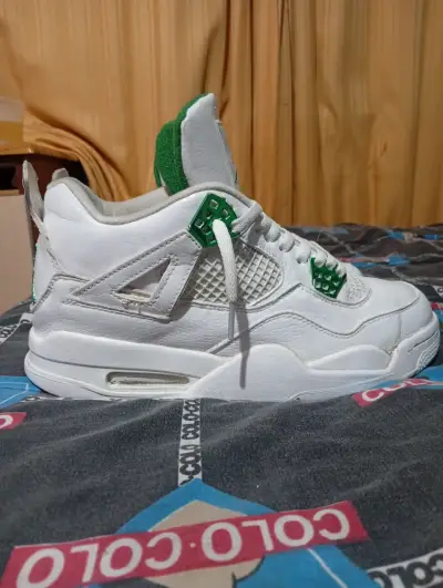 Zapatillas Jordan 4 "metallic green" - miniatura 1