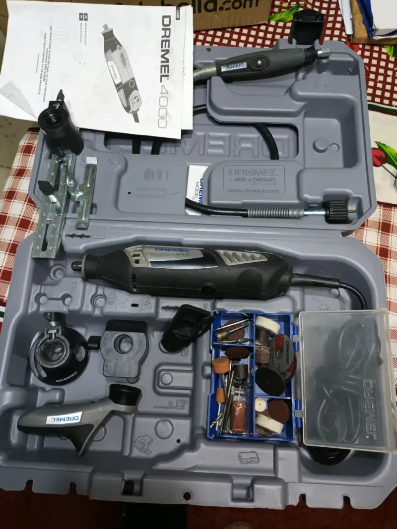 Herramienta Dremel 4000 + Accesorios+ aditamentos - 1