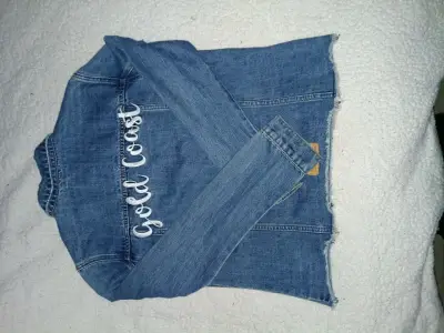 Chaqueta de mezclilla con diseño de flamenco para mujer - miniatura 2