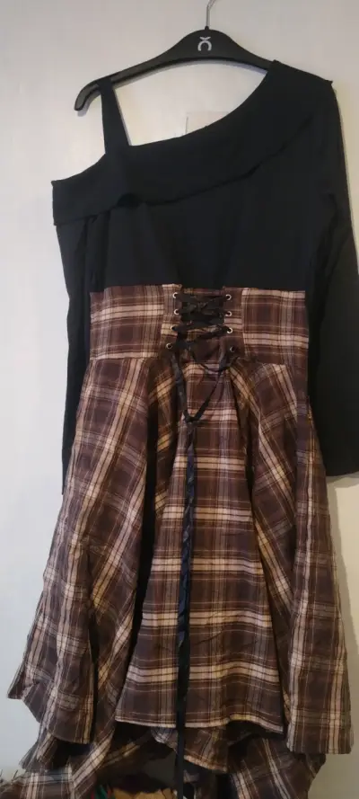 Vestido estilo gotico - miniatura 2