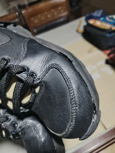 Botas deportivas Nike negras y azules para hombre - miniatura 5