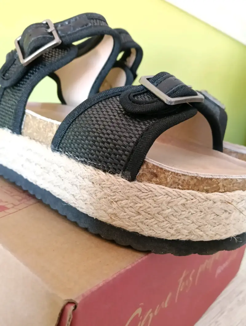 Sandalias de plataforma negras Ficcus talla 32 - 1