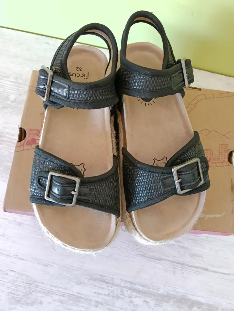 Sandalias de plataforma negras Ficcus talla 32 - 2