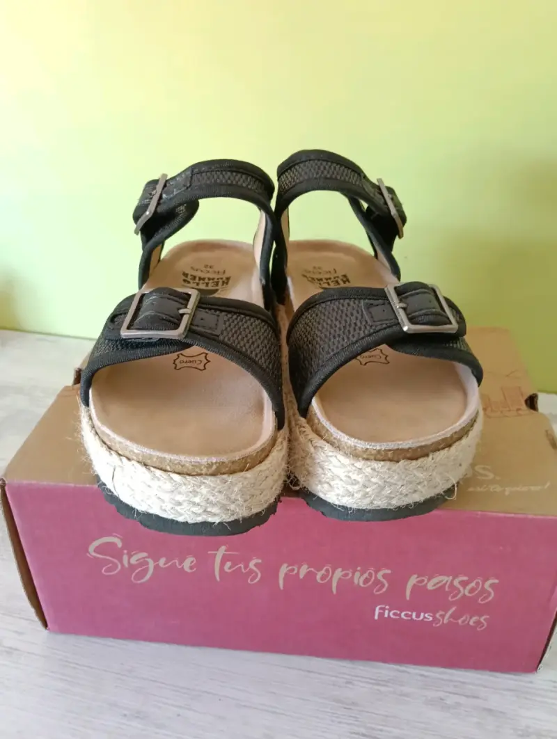 Sandalias de plataforma negras Ficcus talla 32 - 3