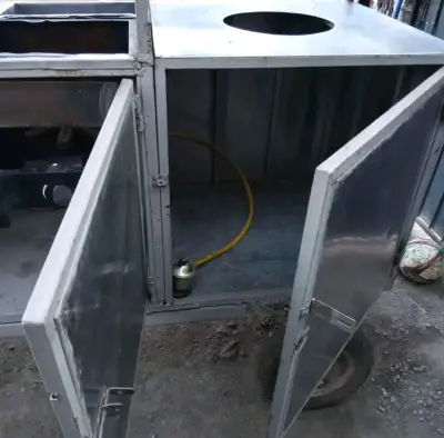 Carro de Comida Rápida con Techo y Ruedas - miniatura 4