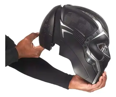 Casco Electrónico Black Panther Marvel Legends - miniatura 4