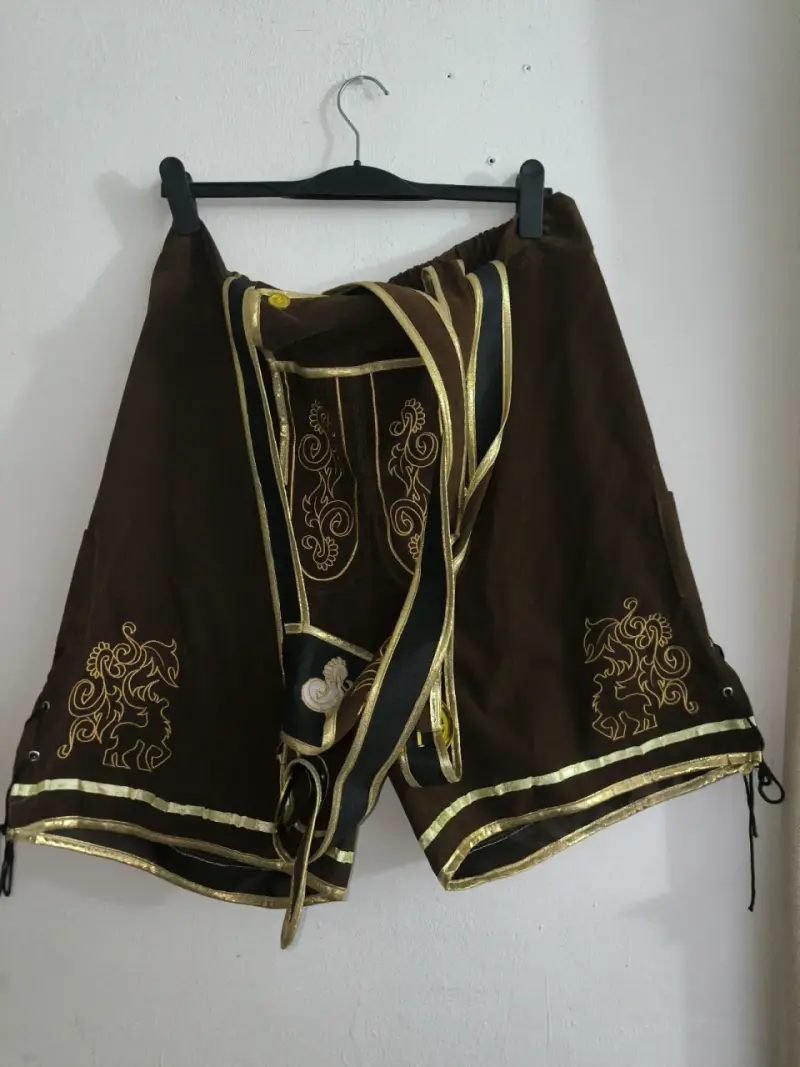 Traje tradicional bávaro para hombre, color cafe🍻🍻 - 2