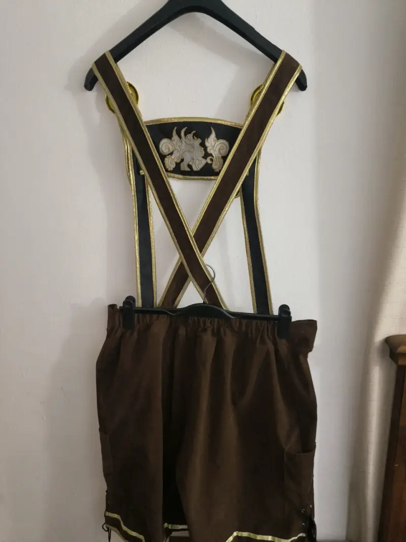 Traje tradicional bávaro para hombre, color cafe🍻🍻 - 4