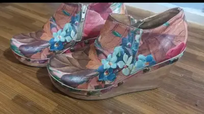 Botines de cuero, plataforma con diseño floral - miniatura 1