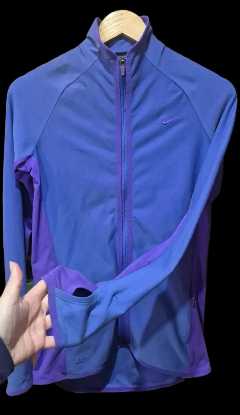Chaqueta deportiva Nike azul y morado - 2