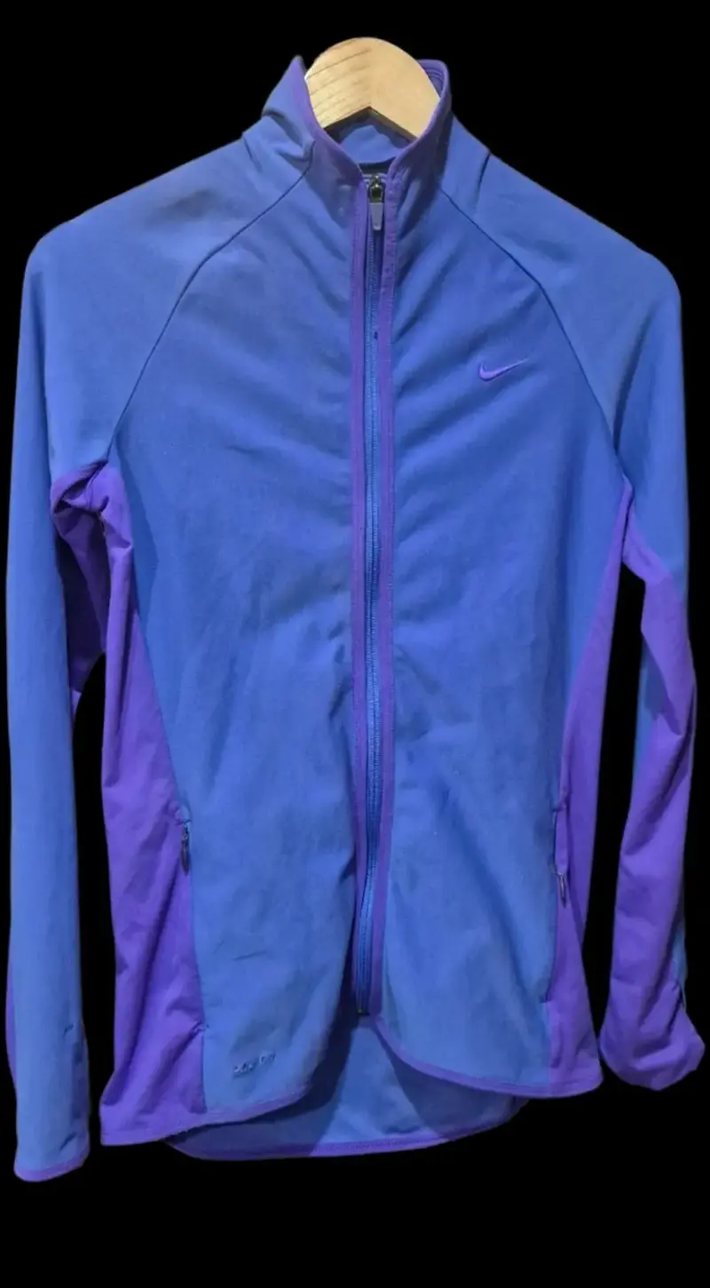 Chaqueta deportiva Nike azul y morado - 4