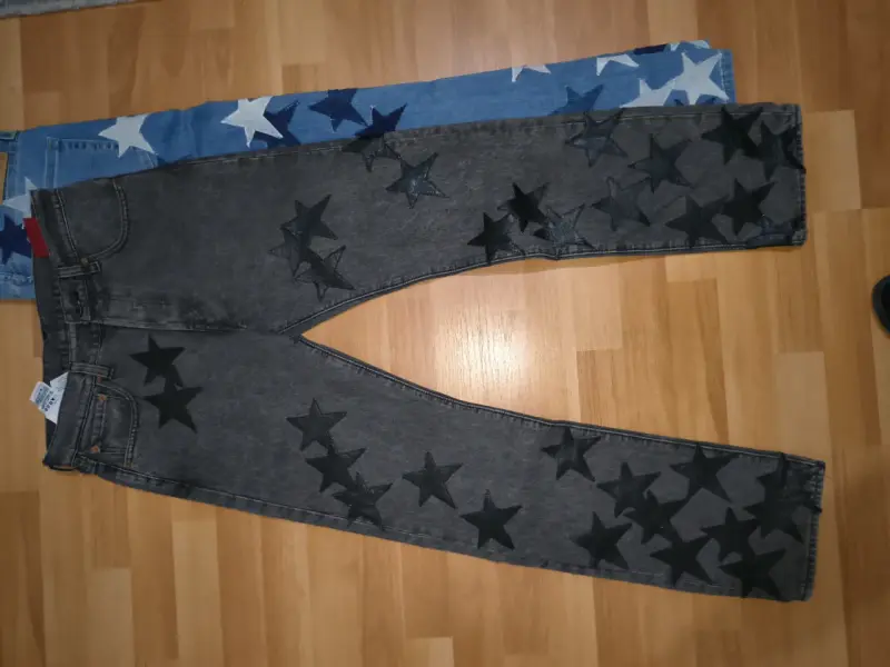 Jeans Levi's 511 y 501 con diseño de estrellas - 4