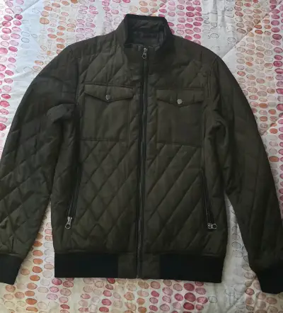 Chaqueta acolchada verde Basement para hombre - miniatura 1